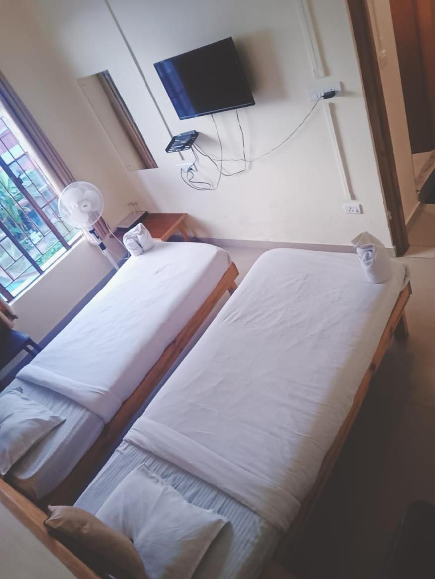 Hotel Travellers Inn Shillong Exterior foto
